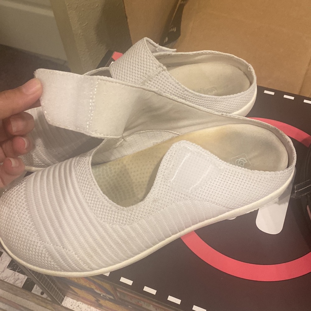 SPENCO- AFTER SURGERY SLIP ON SNEAKERS! All white & super comfy! - Picture 3 of 5